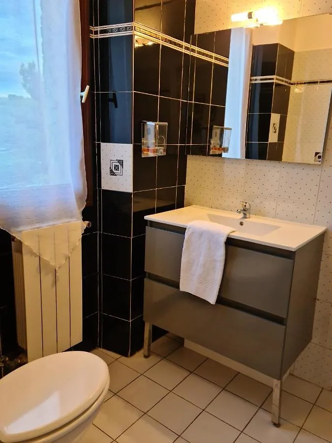 Auberge La Folie Sausset-les-Pins Hotel